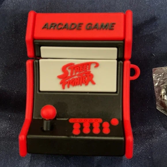 NEW Street Fighter arcade game AirPod case - Picture 2 of 4